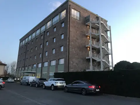 Hotel Datini, Exterior