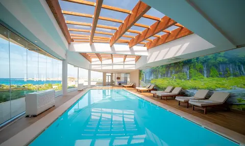 Ramla Bay Resort, Indoor pool