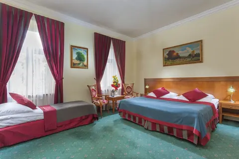 Green Garden Hotel, Room