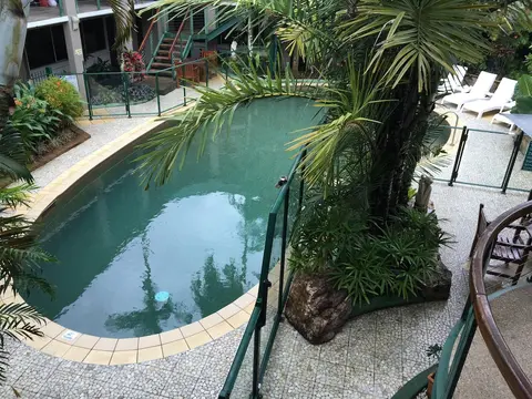 Bay Village Tropical Retreat & Apartments, Pool