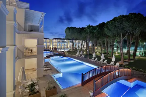 Bellis Deluxe Hotel, Room