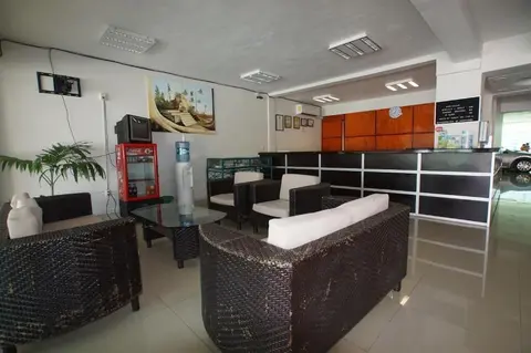 Hotel Juliet, Lobby