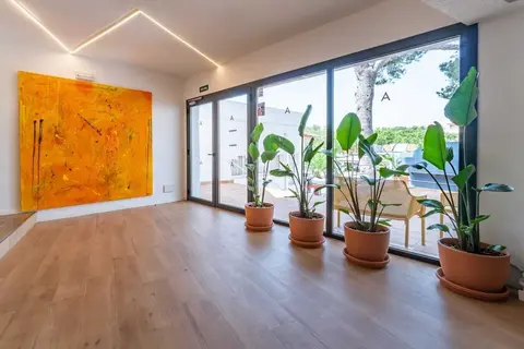 Hostal Alcina, Reception