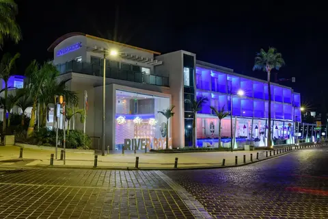 River Rock Hotel, Front of property