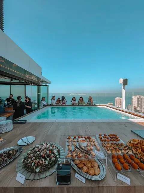 Three ONine Urban House, Rooftop pool