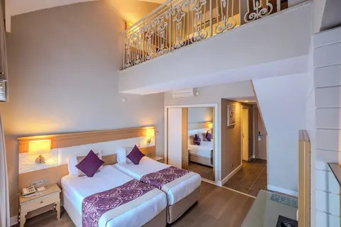 Villa Side Residence, Room