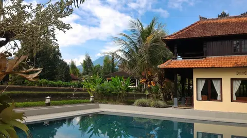 Atres Villa, Room