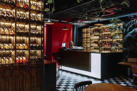 Twenties Hotel, Restaurant