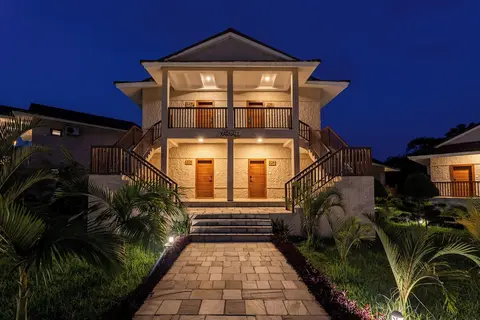 River Bank Jungle Resort, Exterior