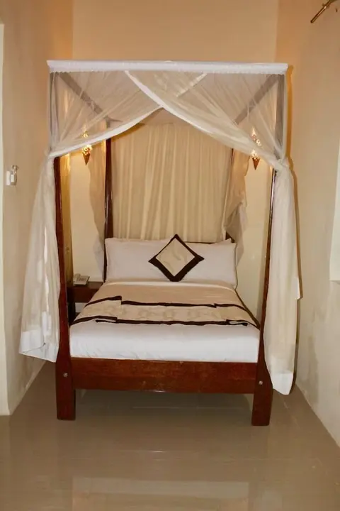 The Island Stone Town Hotel, Room