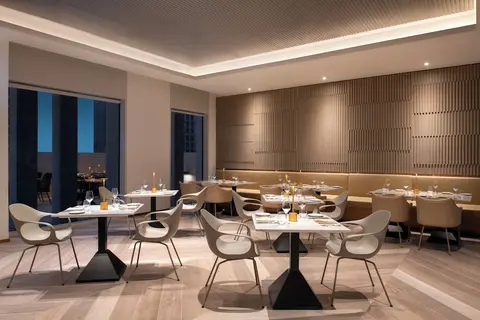 Novotel Riyadh Sahafa, Restaurant