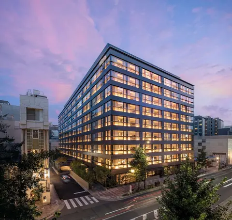 Hilton Kyoto, Exterior