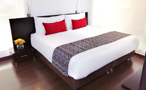Richmond Suites Hotel, Room
