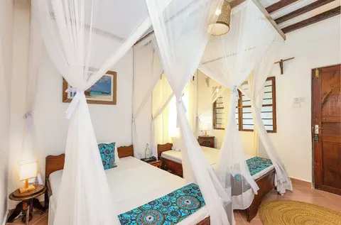 Poa Poa Bungalows, 
