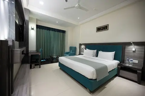 The Hotel Mudra, Room