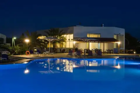 Akti Corali, Pool