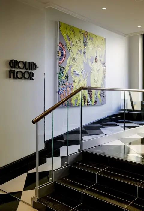 Hotel Lilla Roberts, Interior entrance