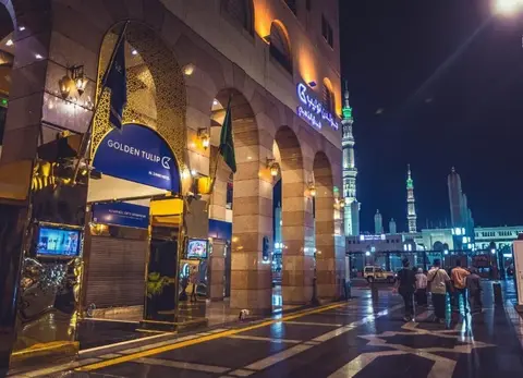 Golden Tulip Al Zahabi, Front of property