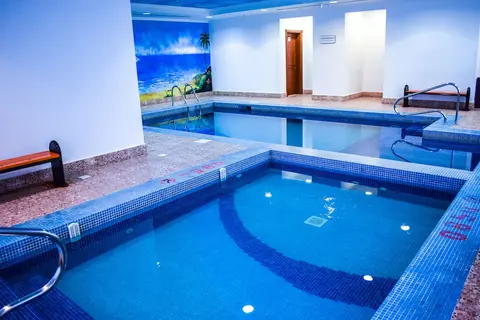 Sapphire Plaza Hotel, Indoor pool