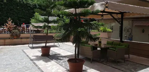 Vista Del Mar Hotel, Outdoor dining