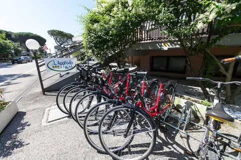 Hotel L'Approdo, Bicycling