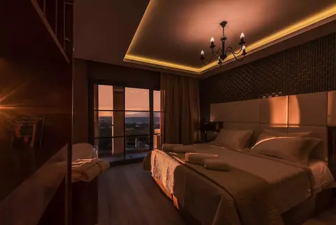 Elegance Luxury Executive Suites - Adults Only, Room
