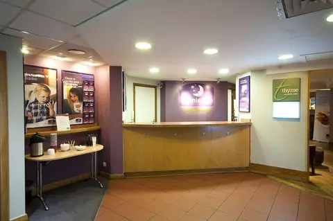 Premier Inn Glasgow Airport, Reception