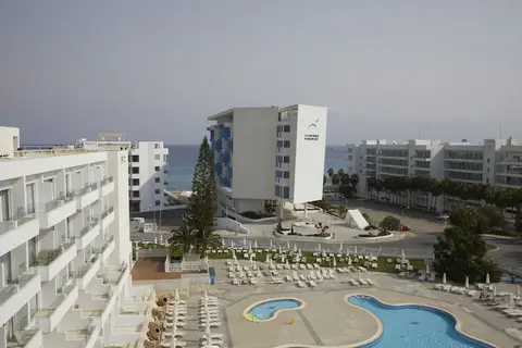 Odessa Beach Hotel, Bar (on property)