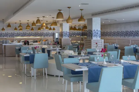 Odessa Beach Hotel, Restaurant