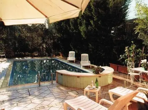 Hotel Nuovo Savi, Outdoor pool