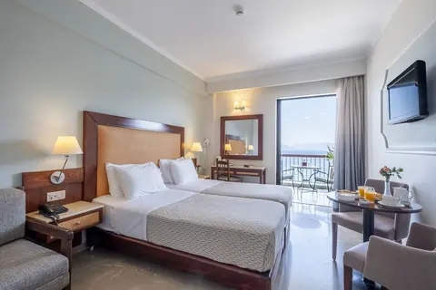 John & George, Room