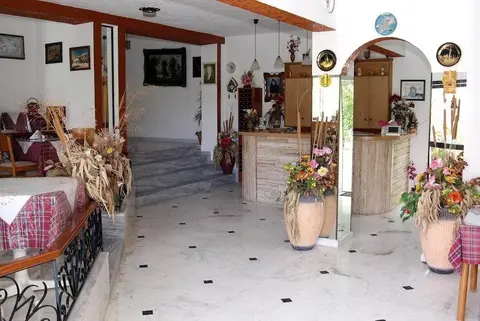 Hotel Rosmari, Lobby