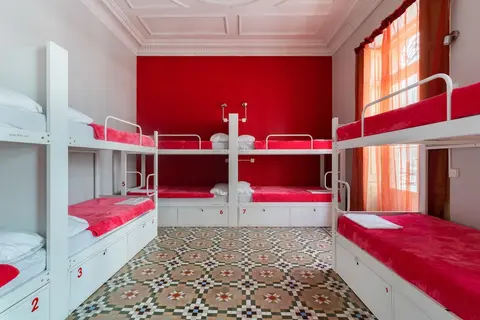 Red Nest Hostel, Room