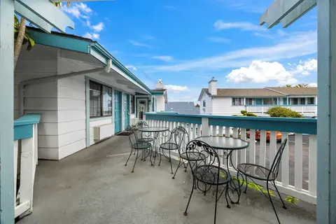 Arbor Inn Monterey, Front of property