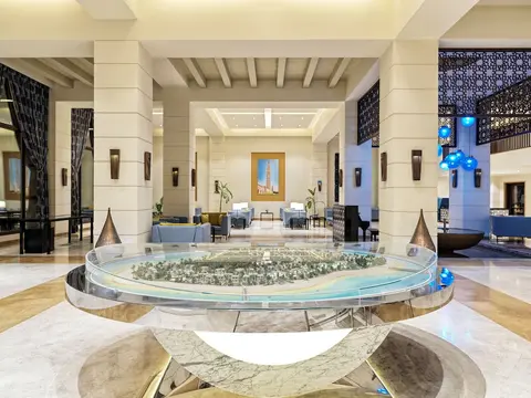 Fanar Hotel and Residences, Lobby