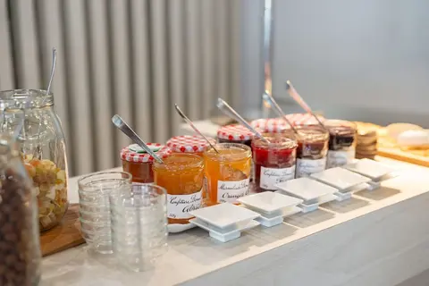 Holiday Inn Express Paris - Velizy by IHG, Breakfast buffet