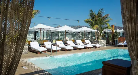 Dream Hollywood, by Hyatt, Rooftop pool