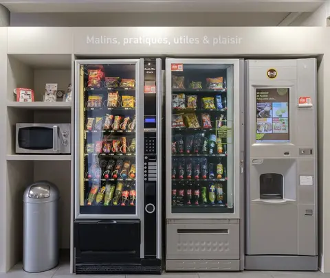 B&B HOTEL Bordeaux Mérignac Aéroport, Vending machine