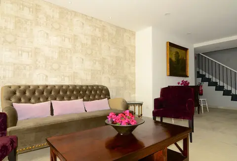 Vila Toca, Interior