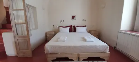 Villa Kisiris, Room