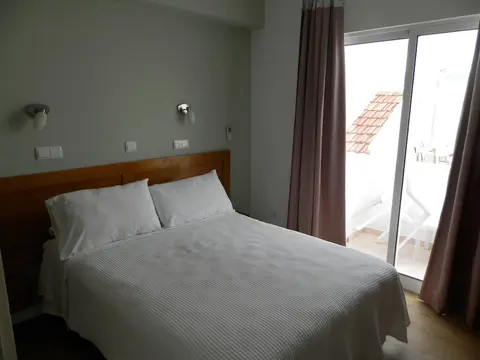 Frentomar, Room