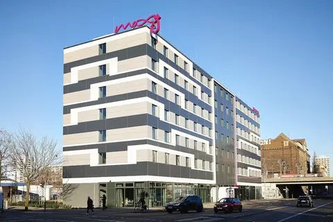 Moxy Berlin Ostbahnhof, Front of property