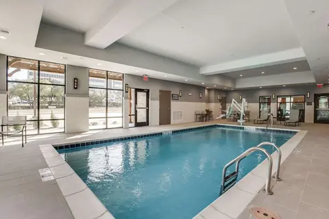 Hampton Inn & Suites North Dallas Central Expy, Pool