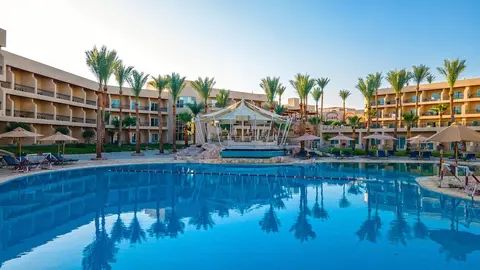 Xperience Kiroseiz Premier, Pool