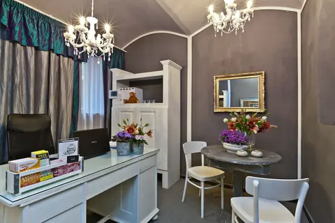 Royal Prague City Apartments, Reception