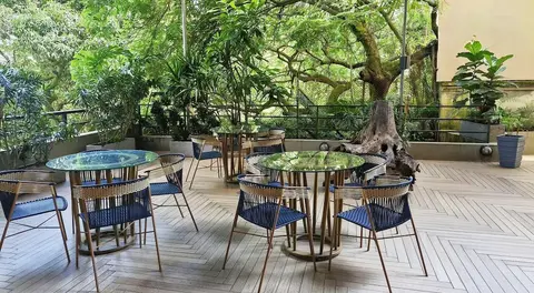 V Grand Hotel, a member of Radisson Individuals, Lobby