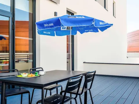 ibis budget Saint Quentin en Yvelines Velodrome, Terrace/patio