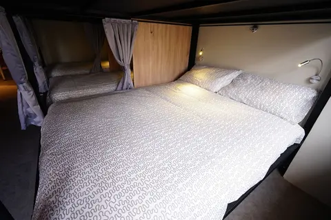 Cavemen Hostel Taipei Station Branch, Room