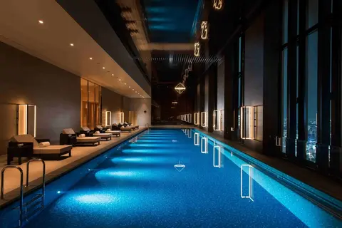 Conrad Osaka, Pool