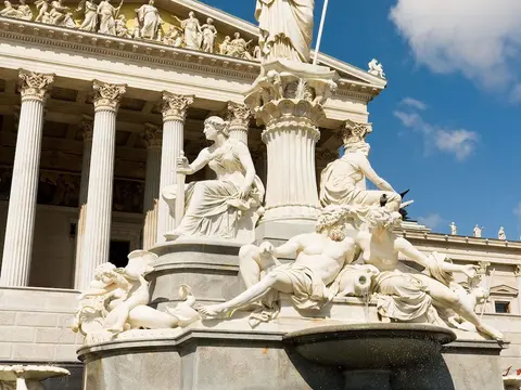 Ibis Wien Hauptbahnhof, Miscellaneous